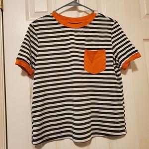 Striped short with orange accents